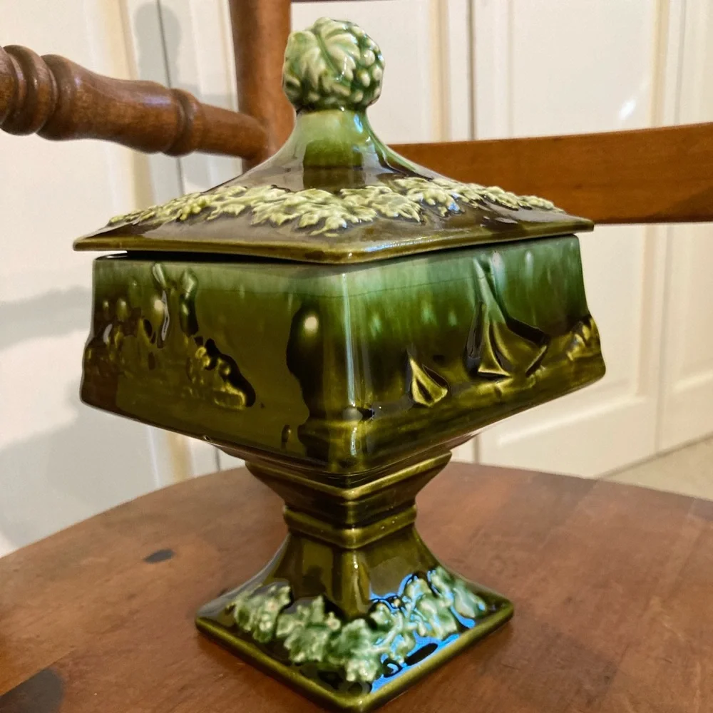Vintage Green Ceramic 1950s Compote with Sailing Boat Detail - Japan - Picture 1 of 10